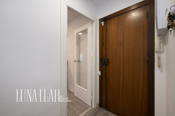 Pisos-Venta-Sant Boi de Llobregat-2348002-Foto-17-Carrousel