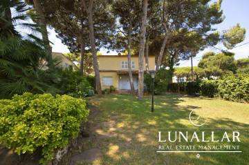Casas o chalets-Venta-Castelldefels-2353687-Foto-1-Carrousel
