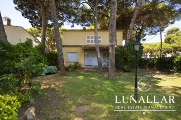 Casas o chalets-Venta-Castelldefels-2353687-Foto-2-Carrousel