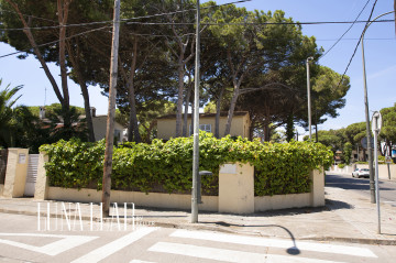 Casas o chalets-Venta-Castelldefels-2353687-Foto-1-Carrousel