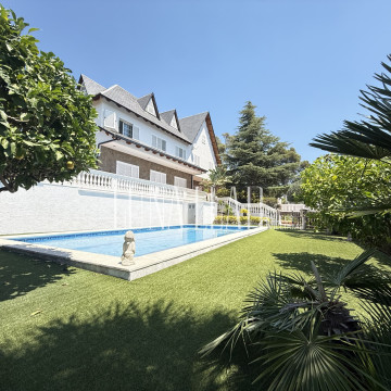 Casas o chalets-Venta-Gavà-2354121-Foto-1-Carrousel
