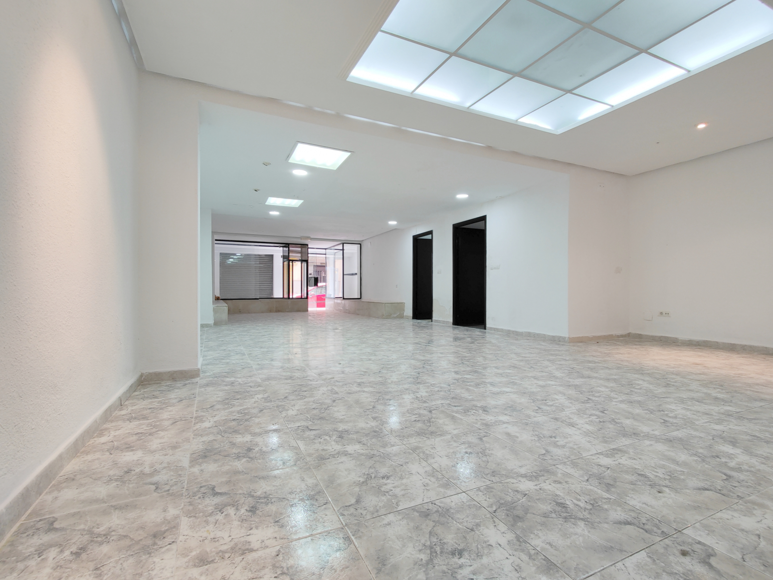 Locales-Venta-Elche-685652-Foto-2