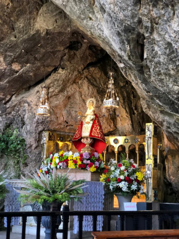 VIRGEN DE COVADONGA