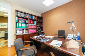 Oficinas-Venta-Vigo-627236-Foto-7-Carrousel