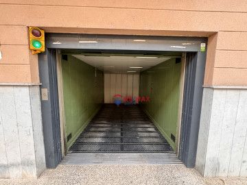 Garajes-Venta-Girona-1004860-Foto-10-Carrousel