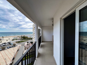 Balcón con vistas al mar