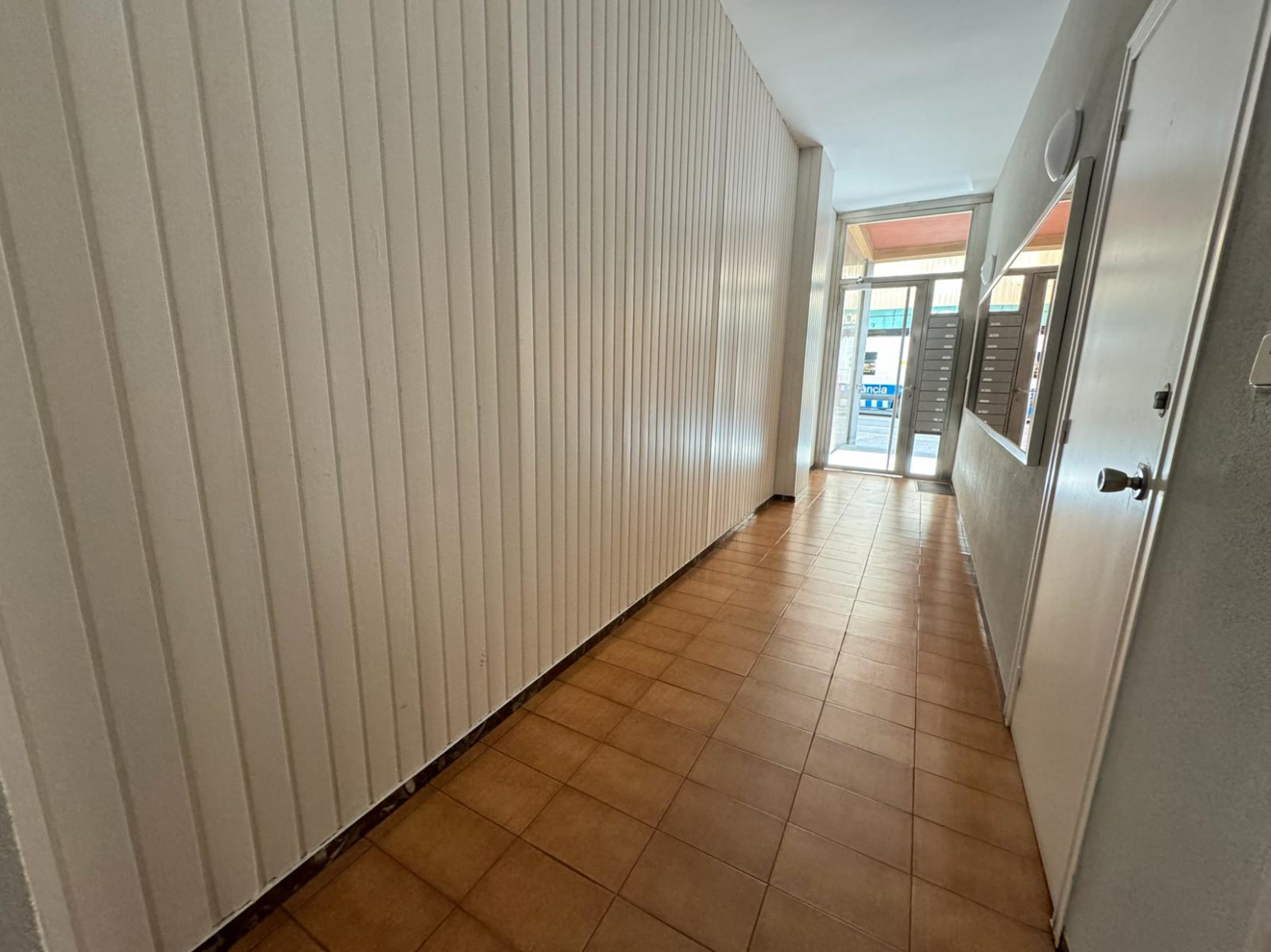 Oficinas-Venta-Girona-1078112-Foto-20