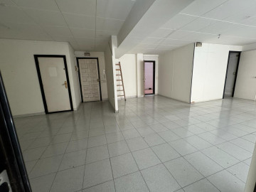 Oficinas-Venta-Girona-1078112-Foto-14-Carrousel