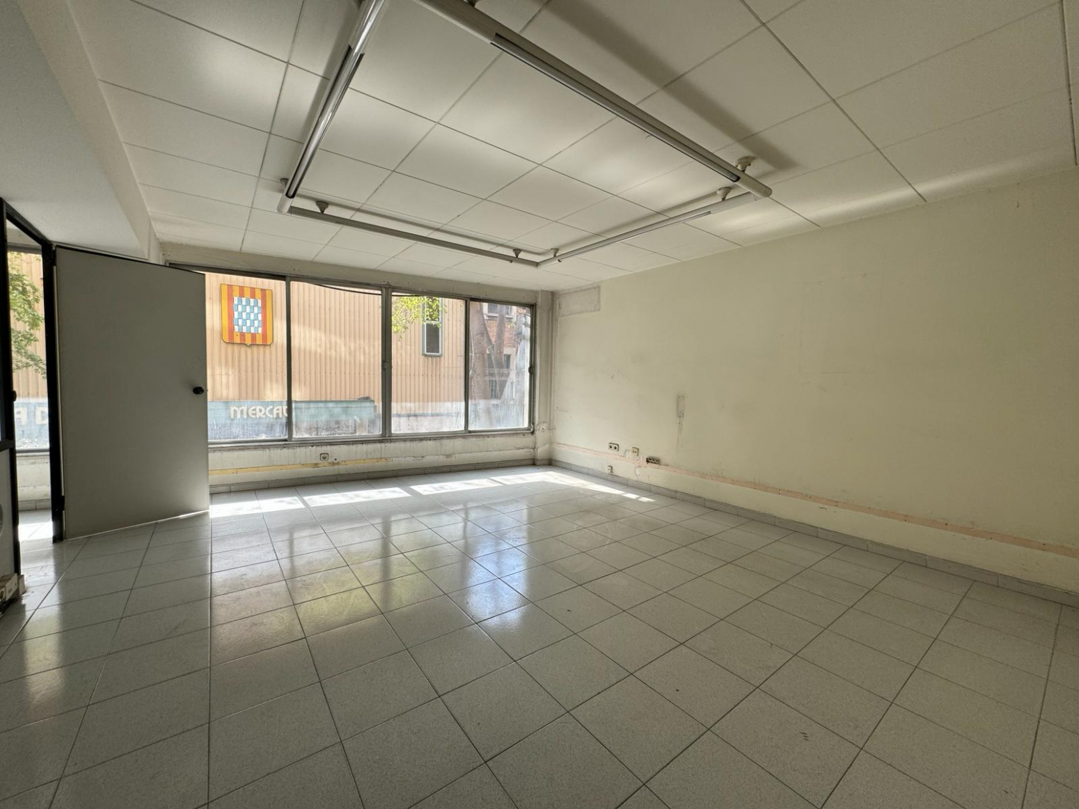 Oficinas-Venta-Girona-1078112-Foto-9