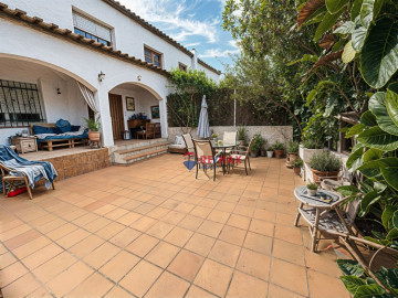 Casas o chalets-Venta-Roses-1102841-Foto-0-Carrousel