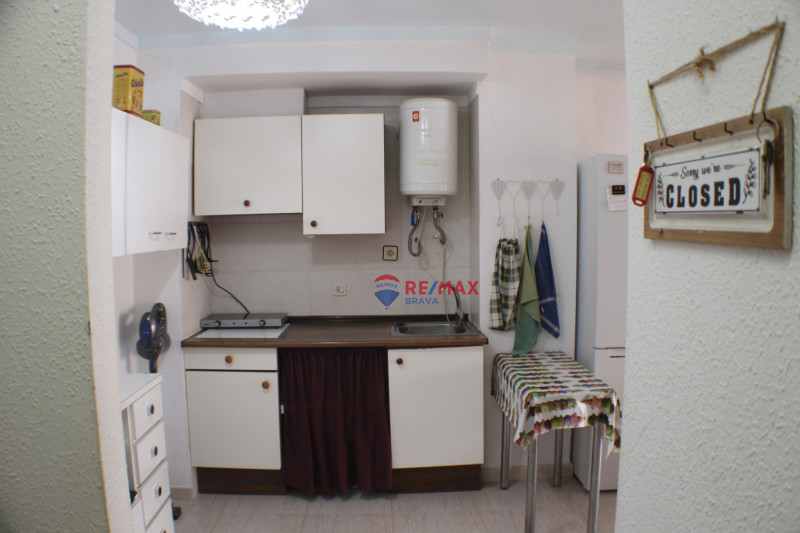 <p>Quiet apartment on the Costa-Brava, in the heart of the Port of Empuriabrava</p>