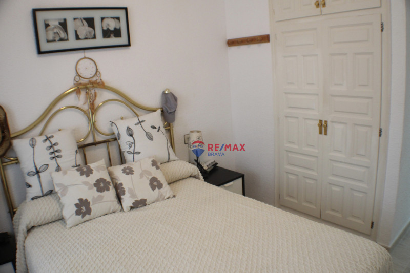 <p>Quiet apartment on the Costa-Brava, in the heart of the Port of Empuriabrava</p>