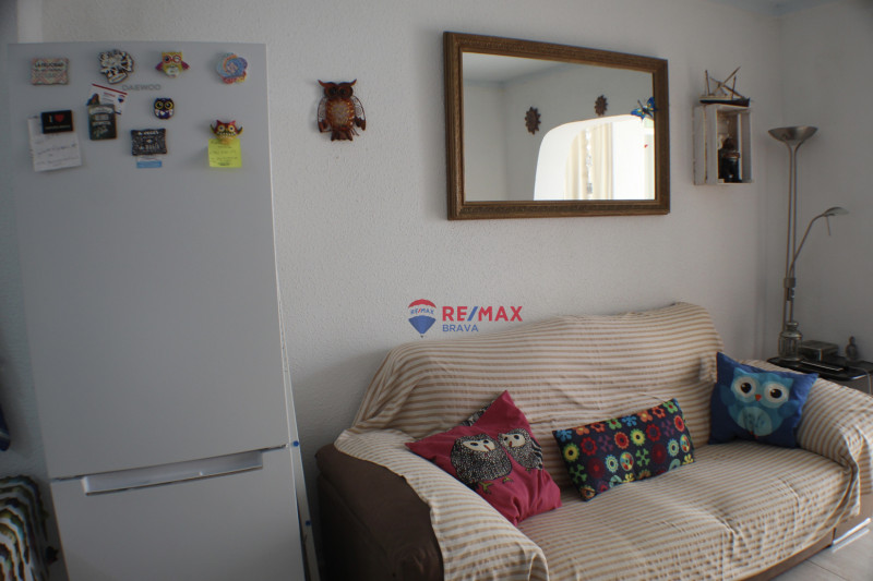 <p>Quiet apartment on the Costa-Brava, in the heart of the Port of Empuriabrava</p>