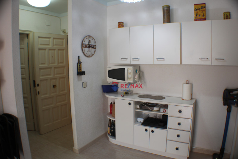 <p>Quiet apartment on the Costa-Brava, in the heart of the Port of Empuriabrava</p>
