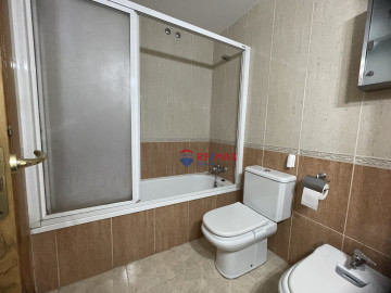 Pisos-Venta-Llagostera-1414240-Foto-9-Carrousel