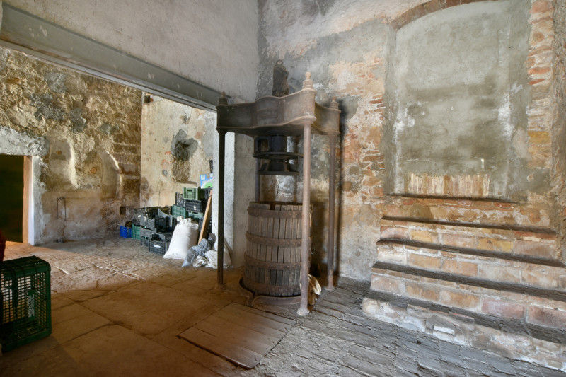 <p>Iconic farmhouse in Sant Andreu de la Barca, Barcelona</p>