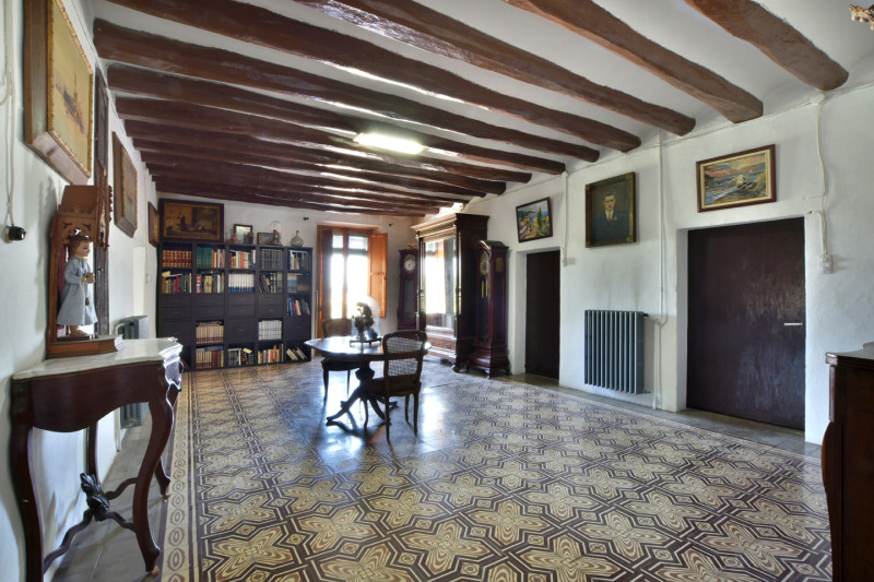 <p>Iconic farmhouse in Sant Andreu de la Barca, Barcelona</p>