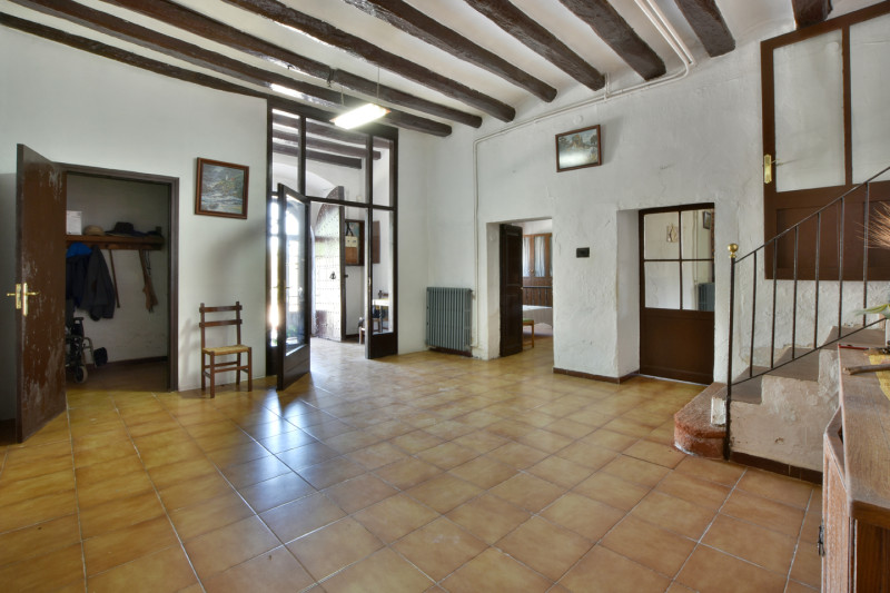 <p>Iconic farmhouse in Sant Andreu de la Barca, Barcelona</p>