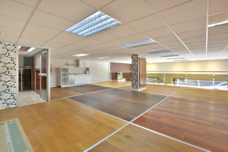 <p>Commercial premises in Sant Feliu de Llobregat, Mas Lluhí, Barcelona</p>