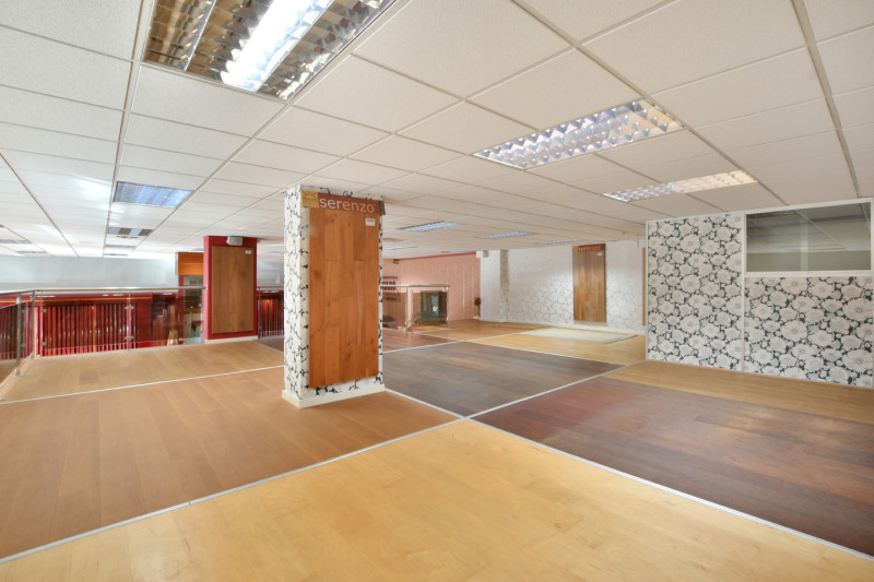 <p>Commercial premises in Sant Feliu de Llobregat, Mas Lluhí, Barcelona</p>