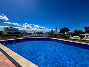 Pisos-Venta-Roses-1713300-Foto-29-Carrousel