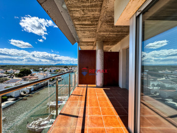 Pisos-Venta-Roses-1713300-Foto-24-Carrousel