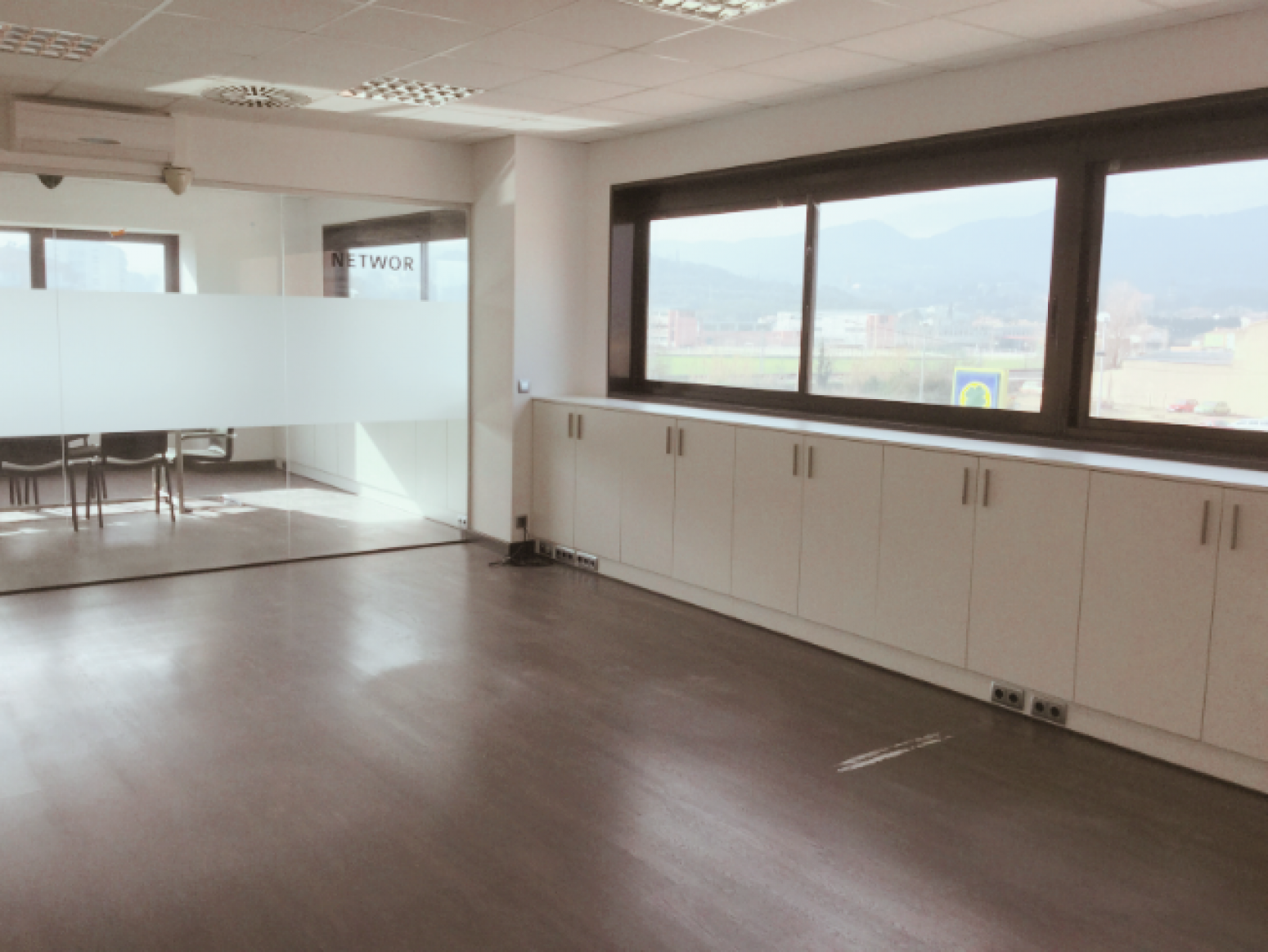 Oficinas-Venta-CelrÃ -849331-Foto-10