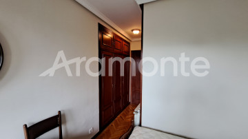 Pisos-Venta-Oviedo-1150895-Foto-37-Carrousel