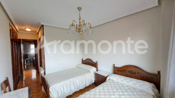 Pisos-Venta-Oviedo-1150895-Foto-28-Carrousel