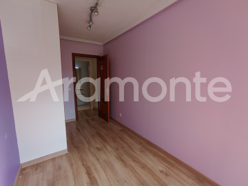 Pisos-Venta-Oviedo-1721068-Foto-18-Carrousel