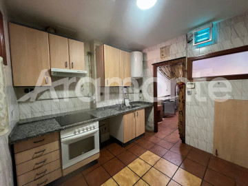 Negocios-Venta-Oviedo-1722702-Foto-3-Carrousel