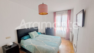 Pisos-Alquiler-Oviedo-2331564-Foto-2-Carrousel