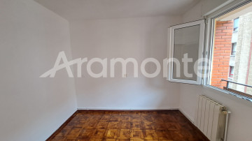 Pisos-Venta-Oviedo-2346738-Foto-26-Carrousel