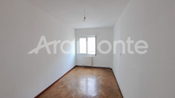 Pisos-Venta-Oviedo-2346738-Foto-7-Carrousel
