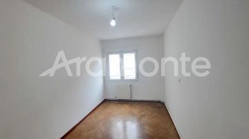 Pisos-Venta-Oviedo-2346738-Foto-39-Carrousel