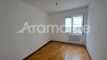 Pisos-Venta-Oviedo-2346745-Foto-36-Carrousel
