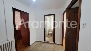 Pisos-Venta-Oviedo-2346745-Foto-65-Carrousel