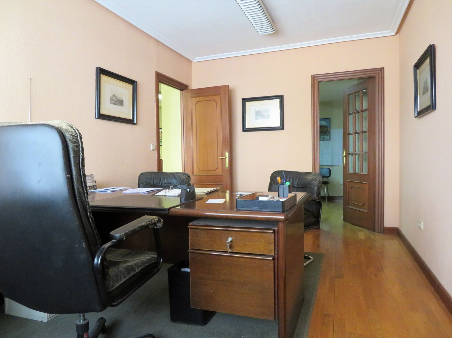 Oficinas-Venta-LeÃ³n-628041-Foto-1