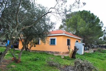 Casas o chalets-Venta-Hontoba-630970-Foto-1-Carrousel