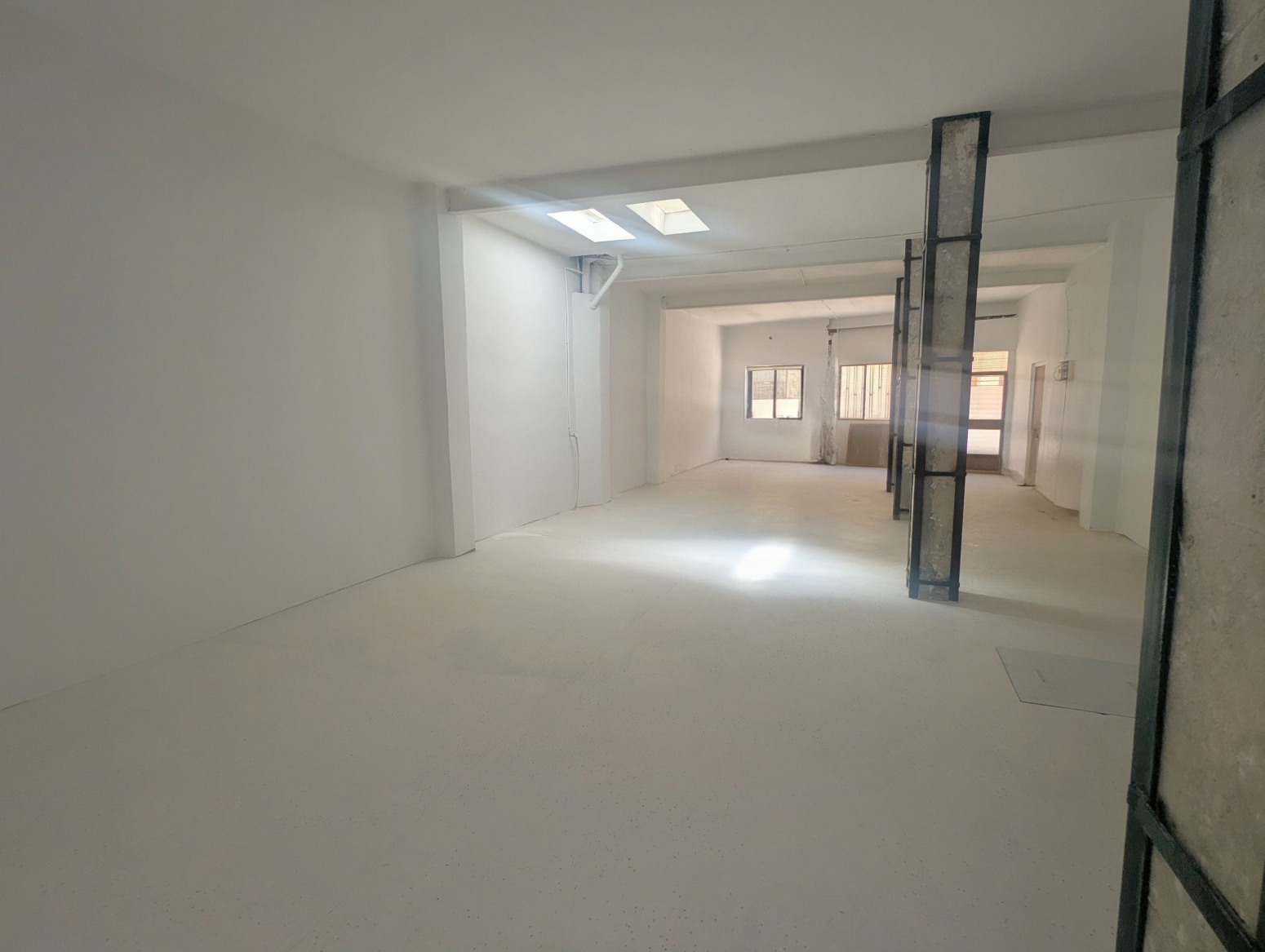 Locales-Alquiler-Alaquas-2363804-Foto-6