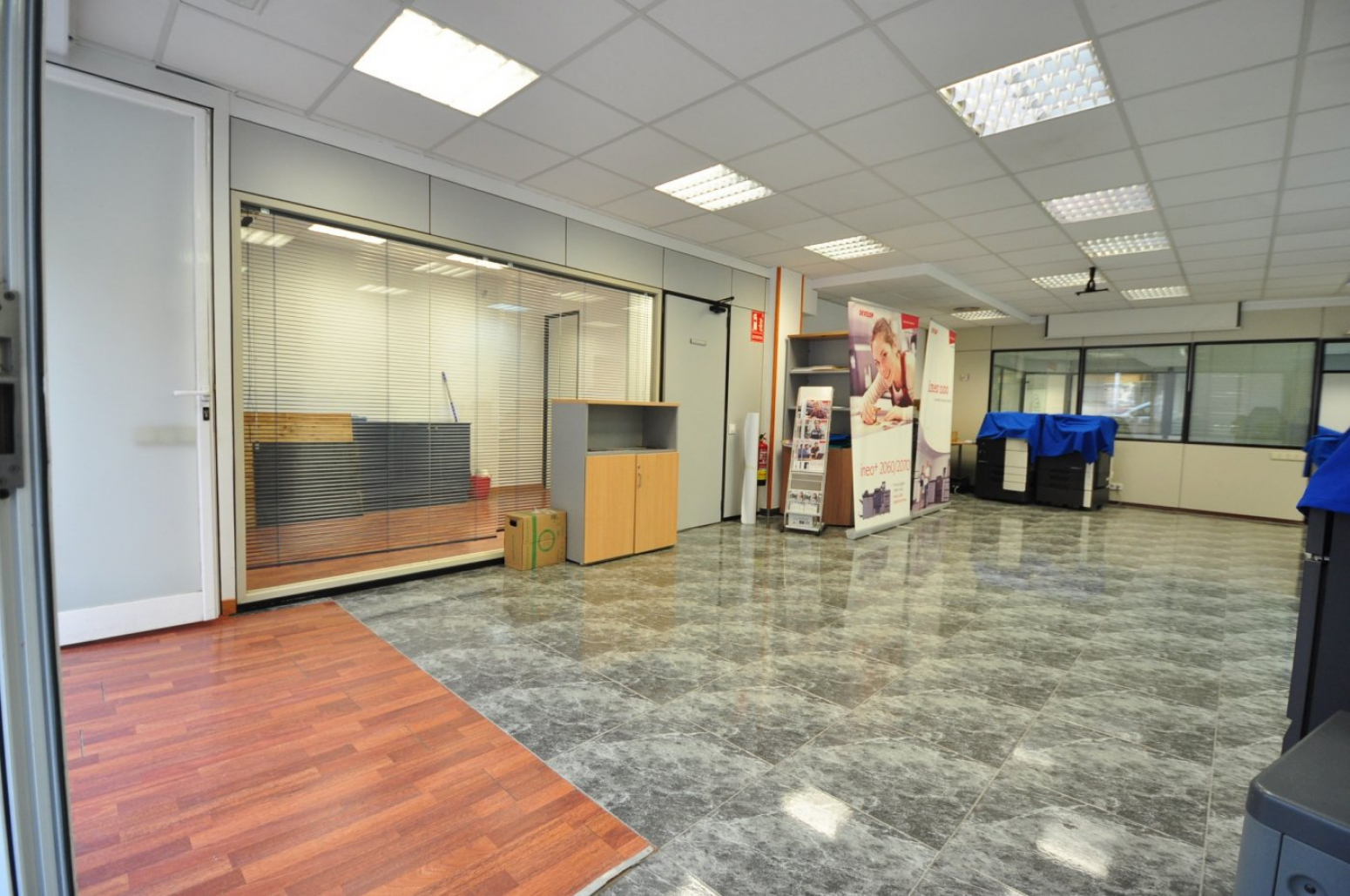 Oficinas-Venta-Barcelona-982125-Foto-4