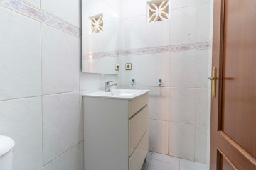 Casas o chalets-Venta-Utrera-1071145-Foto-18-Carrousel