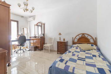 Casas o chalets-Venta-Utrera-1133244-Foto-46-Carrousel