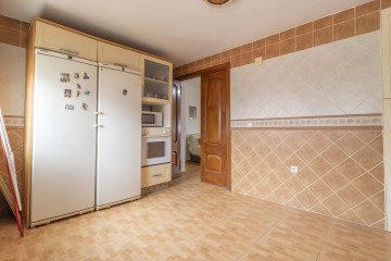 Pisos-Venta-Sevilla-1385948-Foto-13-Carrousel