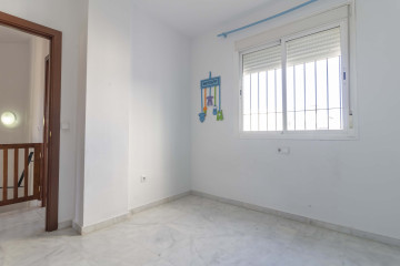 Casas o chalets-Venta-Pilas-1402073-Foto-37-Carrousel