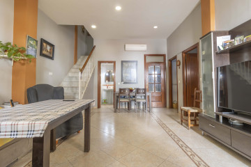 Casas o chalets-Venta-Sevilla-1403729-Foto-1-Carrousel