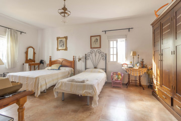 Casas o chalets-Venta-Carmona-1404574-Foto-40-Carrousel