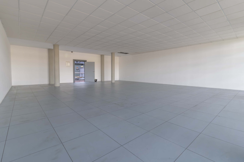 Oficinas-Venta-Camas-1425486-Foto-14