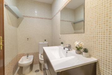 Pisos-Venta-Mairena del Aljarafe-2300401-Foto-27-Carrousel