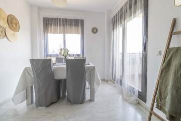 Pisos-Venta-Mairena del Aljarafe-2300401-Foto-4-Carrousel